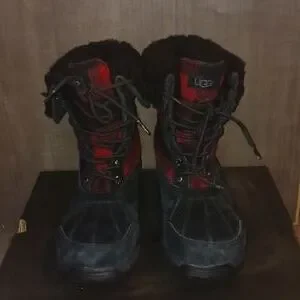 UGG | Shoes | Ugg Butte Redwood Boots Black Red Plaid Style  display picture 1